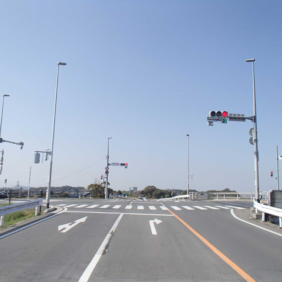 夜間に点灯する外路灯
